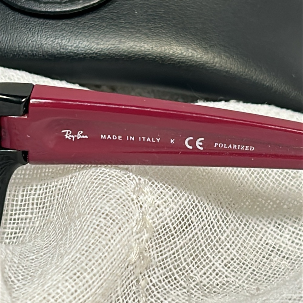 Ray-Ban Polarized sunglasses with case - Picture 5 of 14